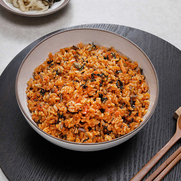 Bibimbap with wild vegetables, gochujang (Korean traditional pepper paste) 215g
