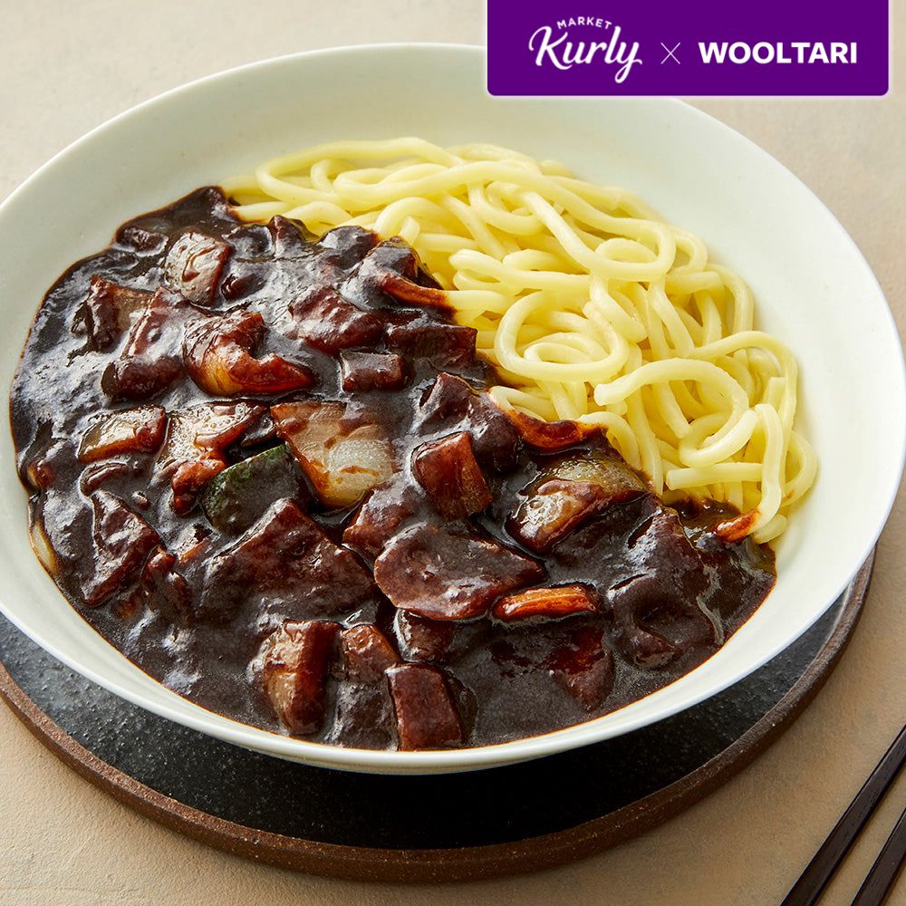 Lee Yeon Bok's MOKRAN JAJANGMYEON (NOODLES IN BLACKBEAN SAUCE)